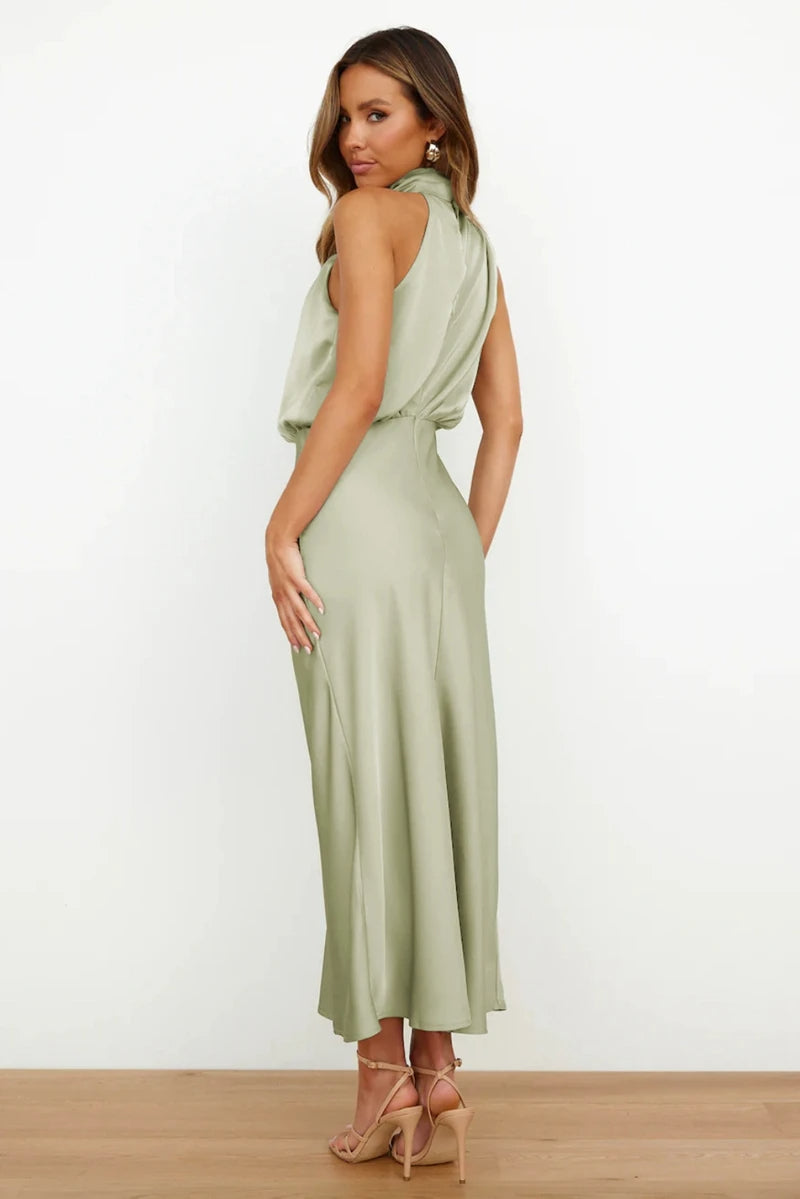 Elegancka sukienka maxi Allure